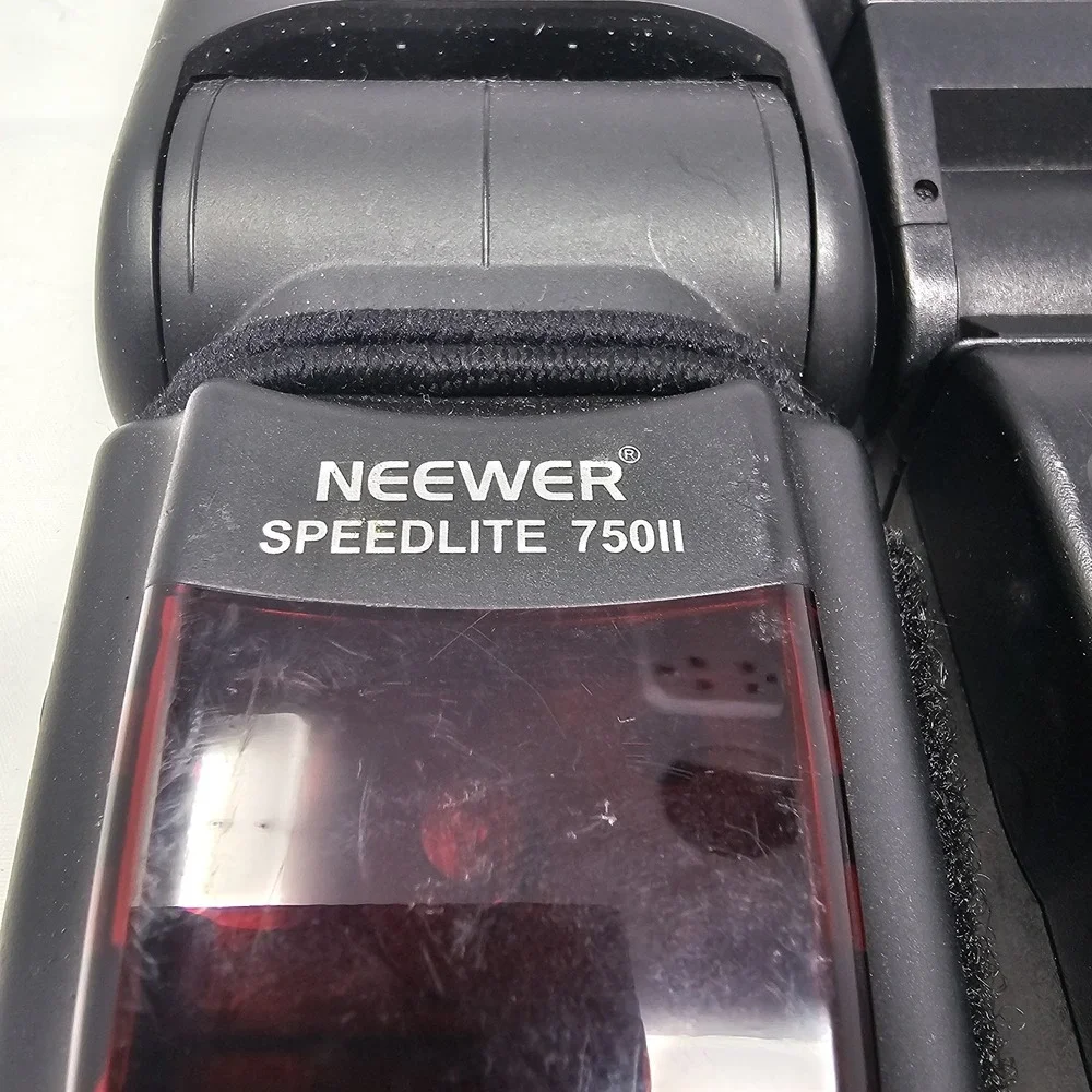Lot Of 4 Shoe Mount Camera Flash for Parts Or‎ Repair Only